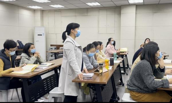 加强研讨和交流